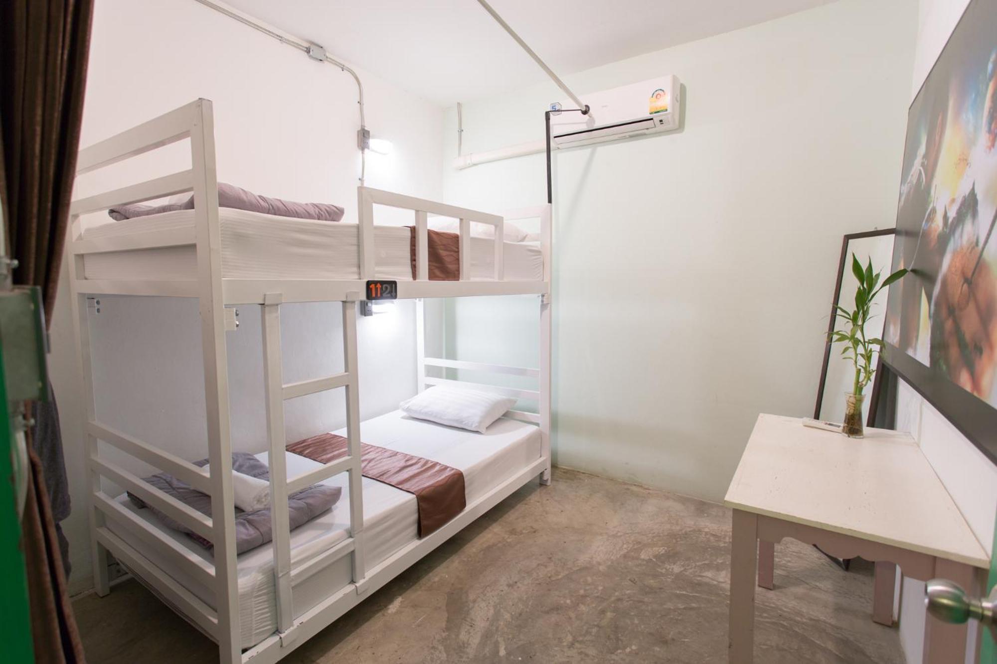 Zz Hostel Чиангмай Экстерьер фото