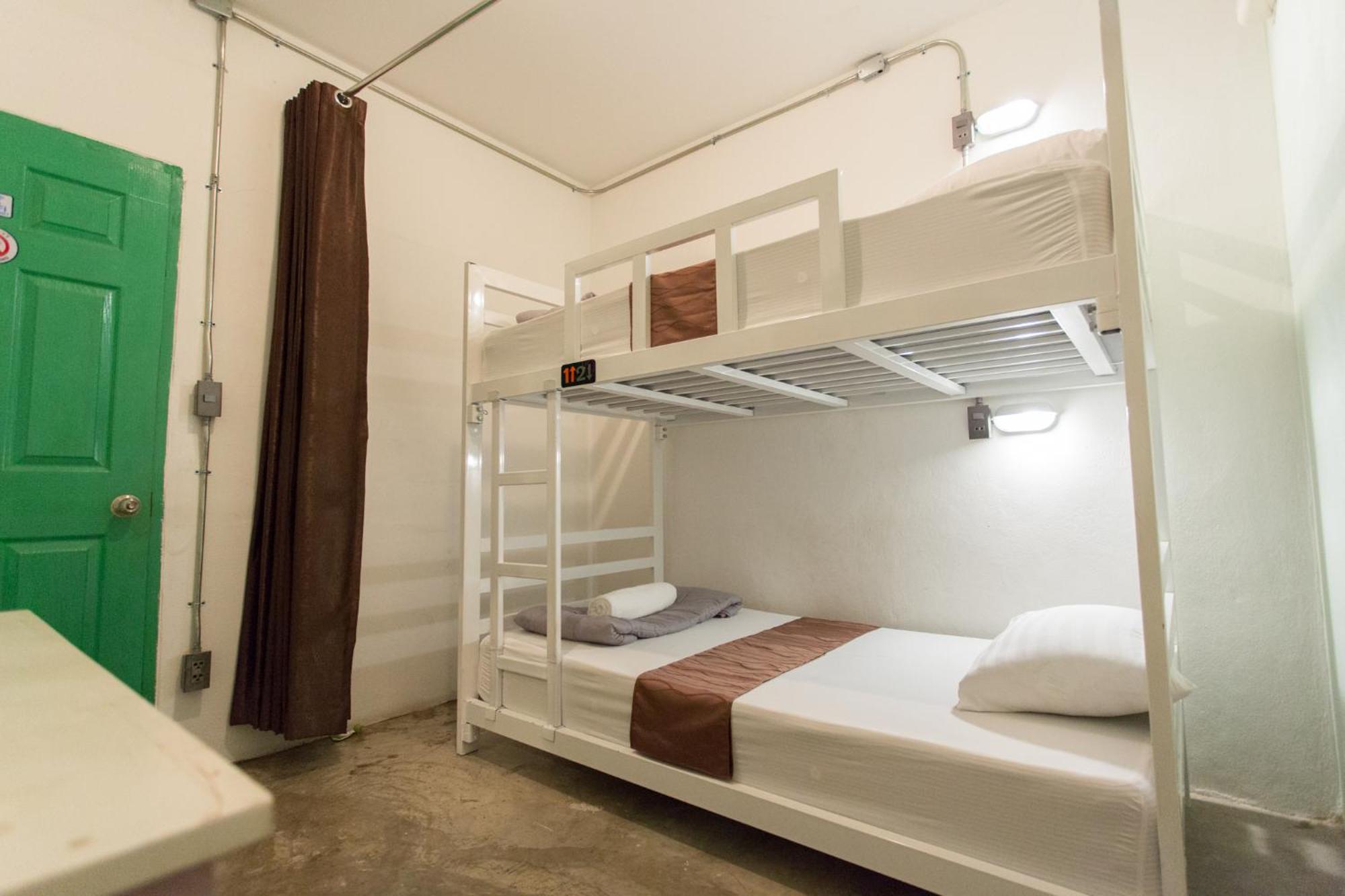 Zz Hostel Чиангмай Экстерьер фото